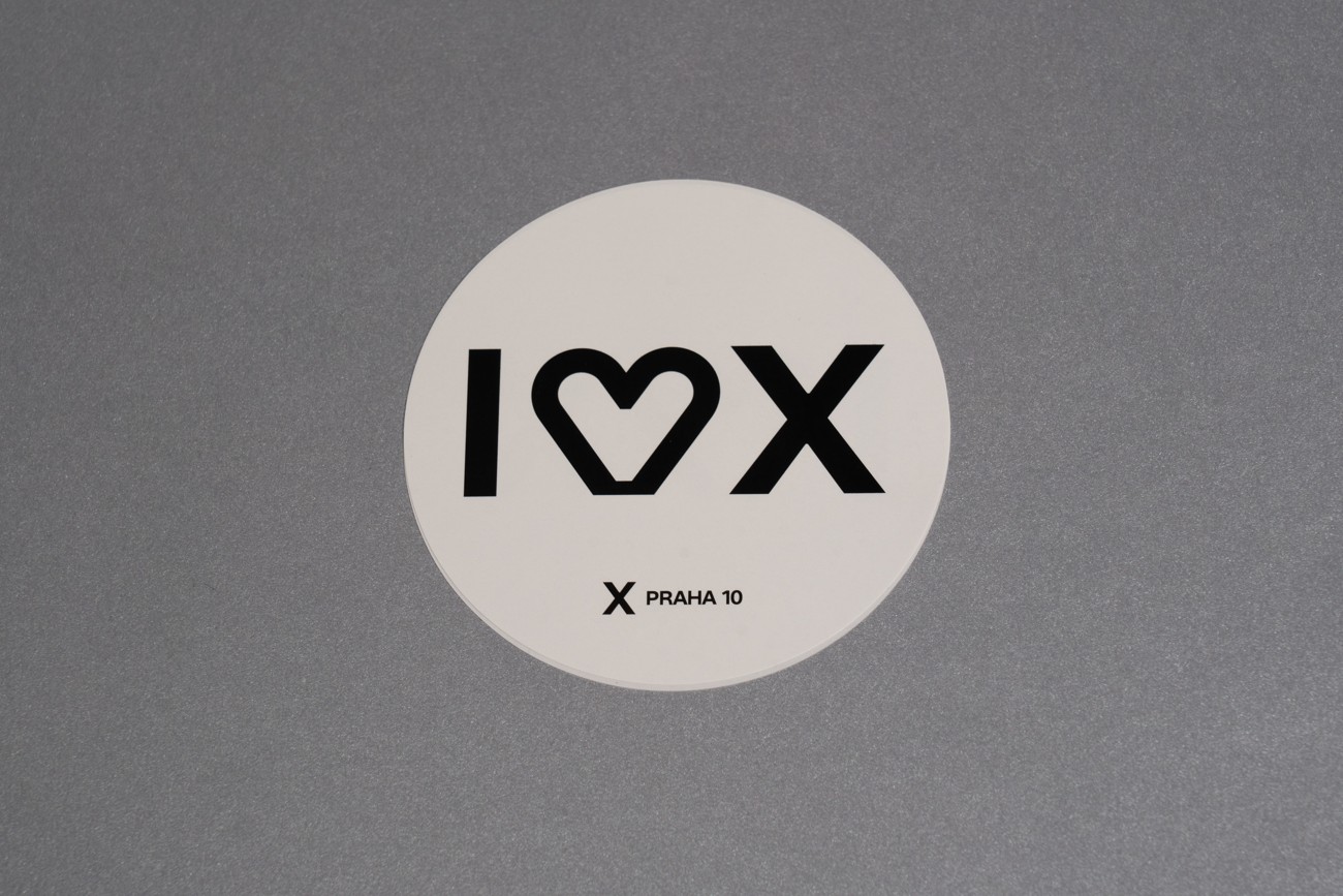 Samolepa bílá I love X